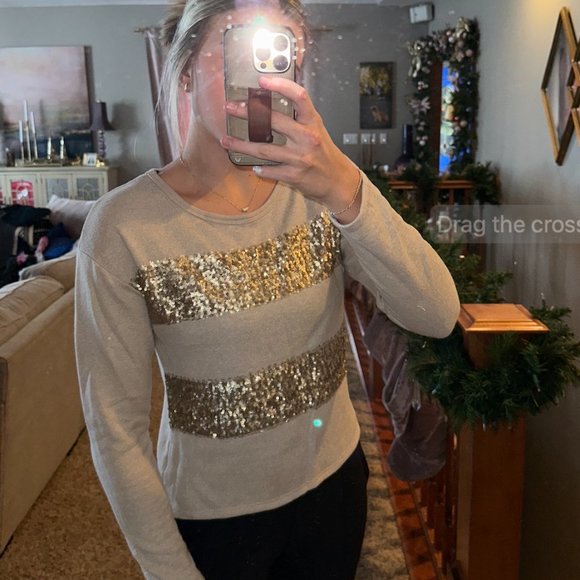 sweater - size extra small - Picture 2 of 3